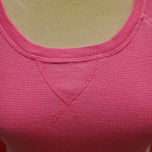 Pink Victorias Secret top - Picture 4 of 5